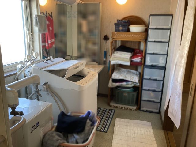 西１３条南１１丁目【吹抜けで開放的なＬＤＫ♪薪ストーブあり！】 内観