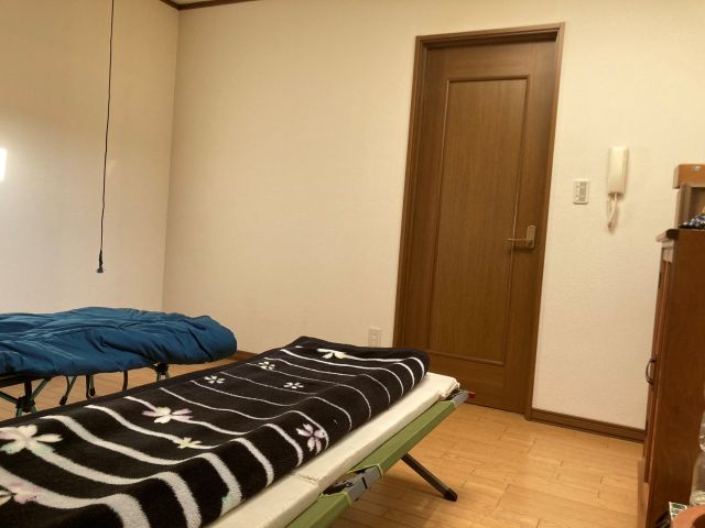 西１３条南１１丁目【吹抜けで開放的なＬＤＫ♪薪ストーブあり！】 内観