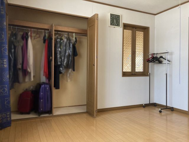 西１３条南１１丁目【吹抜けで開放的なＬＤＫ♪薪ストーブあり！】 内観