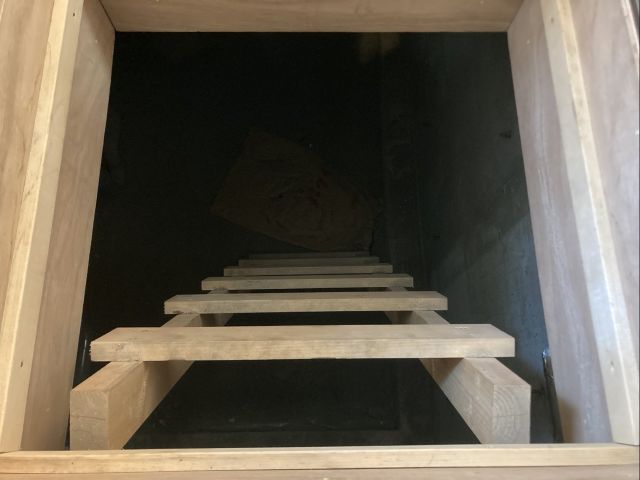 西１３条南１１丁目【吹抜けで開放的なＬＤＫ♪薪ストーブあり！】 内観