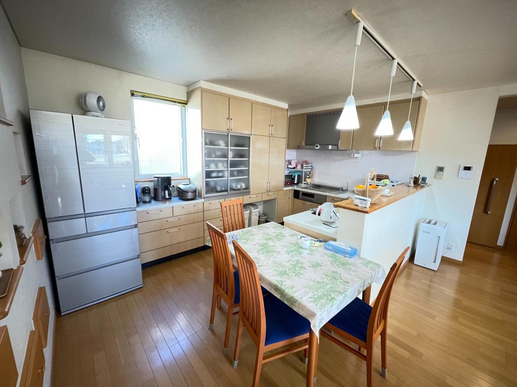 ※写真追加　【中古5LDK】　幕別町札内西町   内観