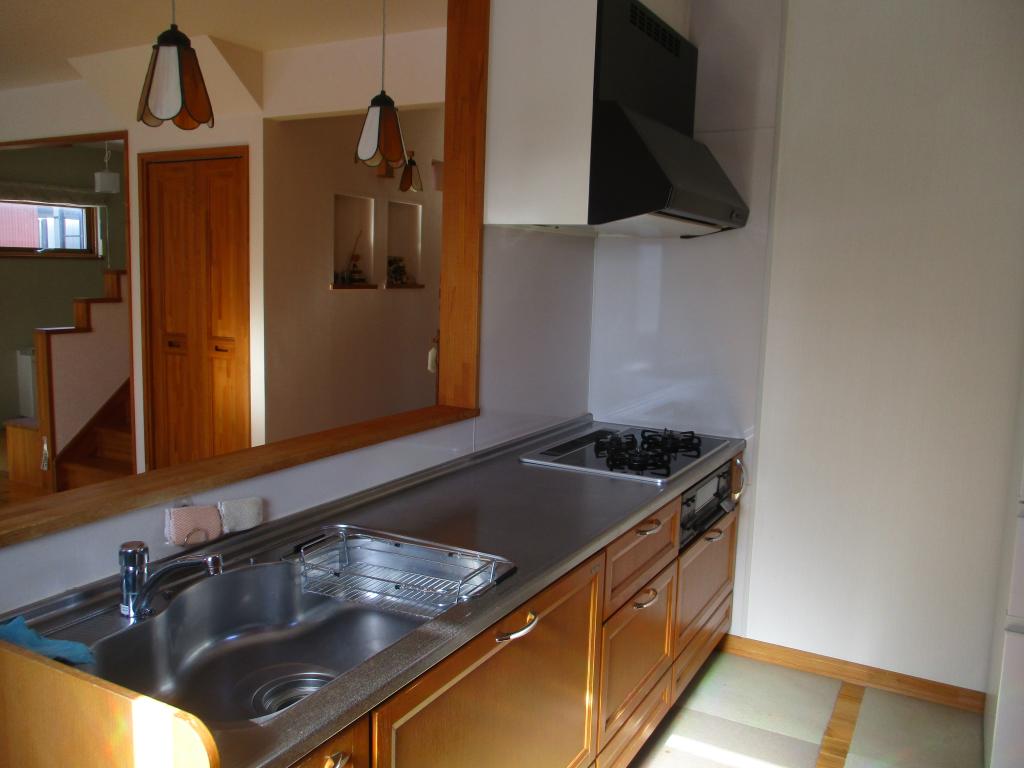 幕別町札内桂町 長期優良住宅 トリプルサッシ 築16年  内観