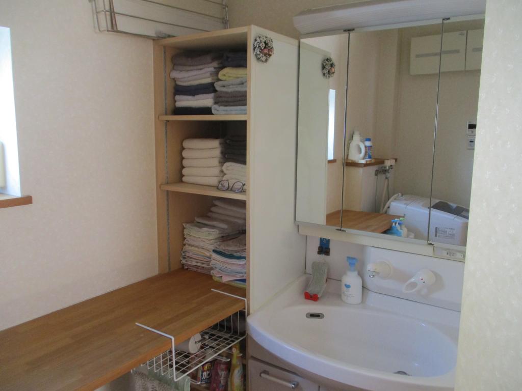 幕別町札内桂町 長期優良住宅 トリプルサッシ 築16年  内観