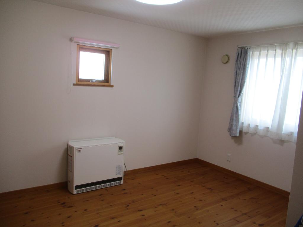 幕別町札内桂町 長期優良住宅 トリプルサッシ 築16年  内観