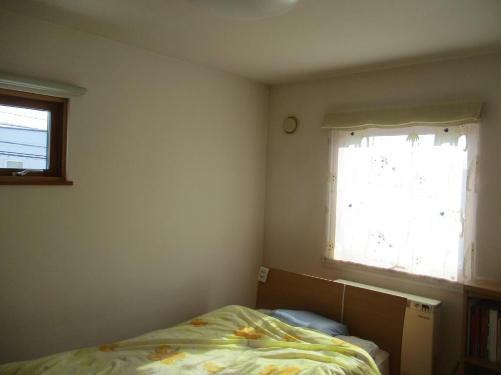 幕別町札内桂町 長期優良住宅 トリプルサッシ 築16年  内観