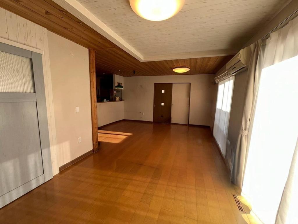 南向き♪ソーラー設置♪　南鈴蘭南4＿中古住宅 内観