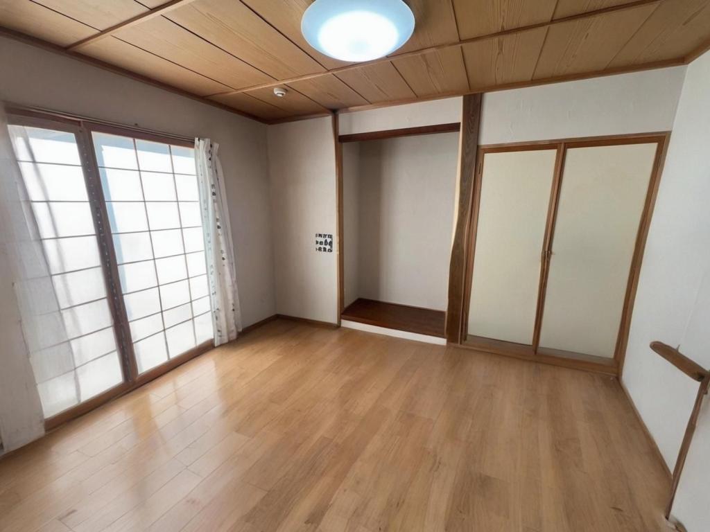 南向き♪ソーラー設置♪　南鈴蘭南4＿中古住宅 内観