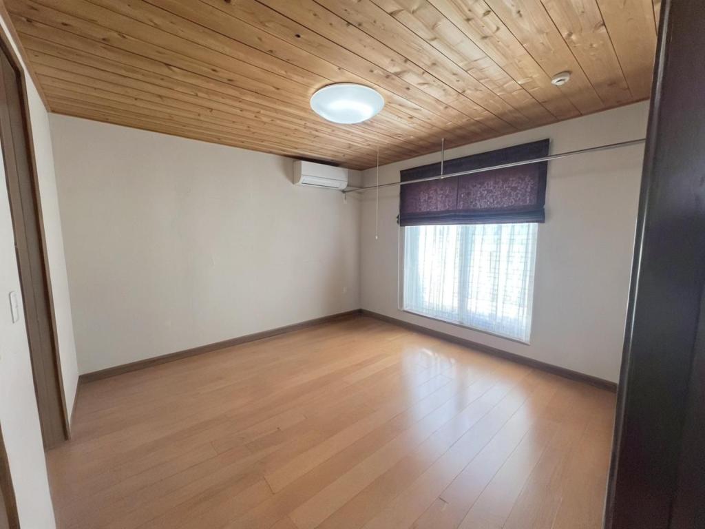 南向き♪ソーラー設置♪　南鈴蘭南4＿中古住宅 内観