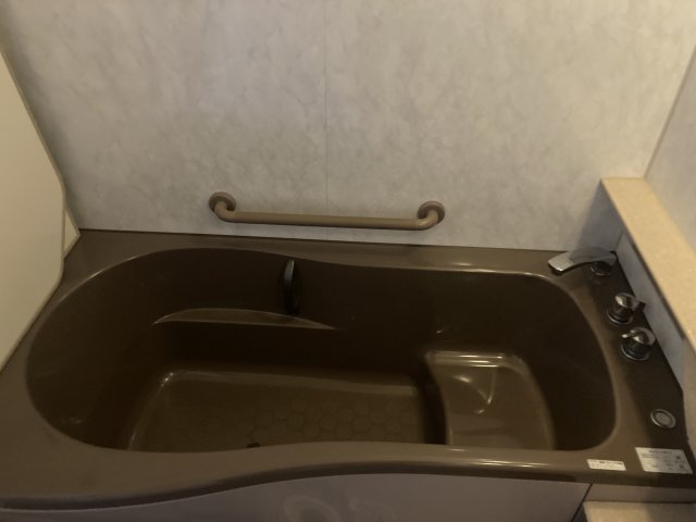 西１８条南２丁目【西エリアのセミ電化４ＬＤＫ登場！！】   内観