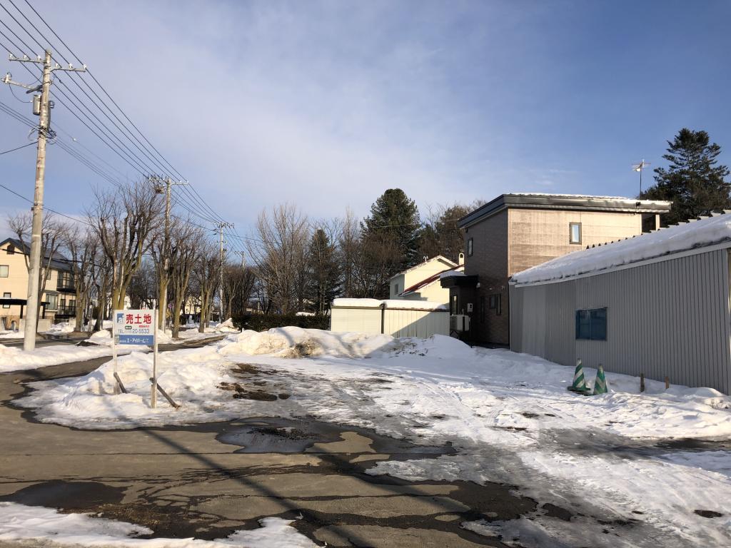 【売土地】東6条南7丁目2番5　売土地　北西角地 内観