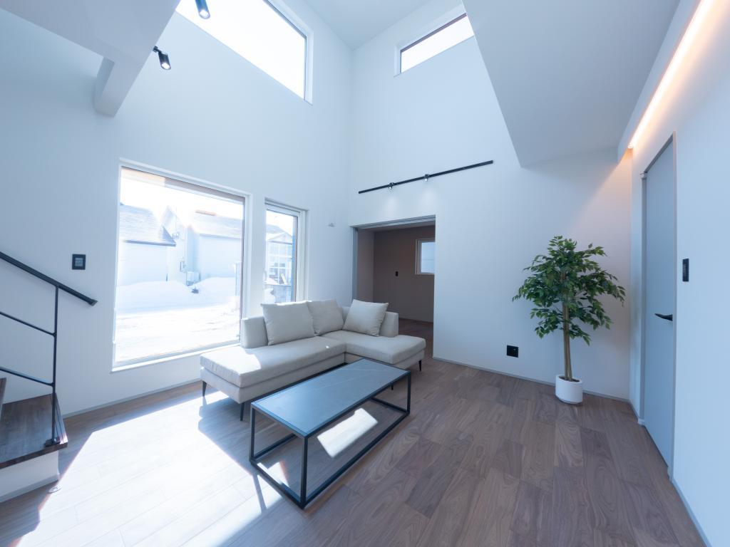 ♪南道路♪西２３南４＿新築住宅 内観