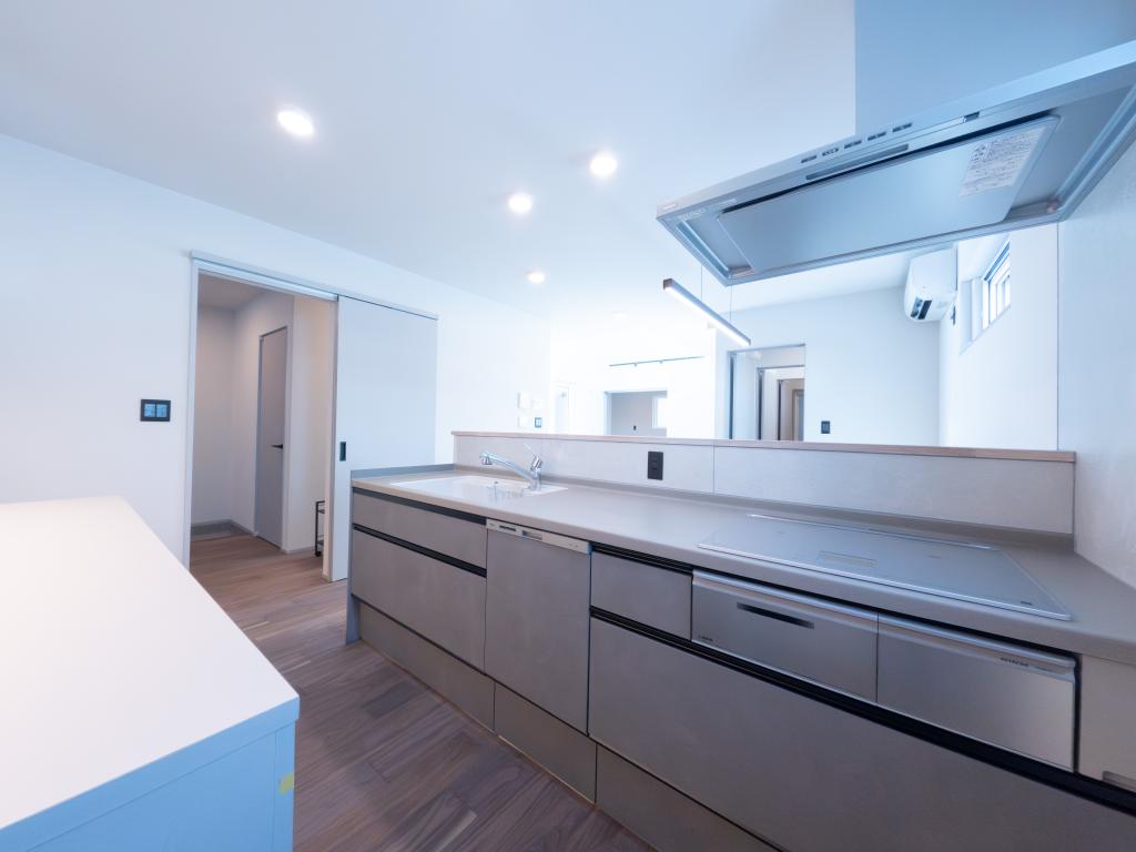 ♪南道路♪西２３南４＿新築住宅 内観