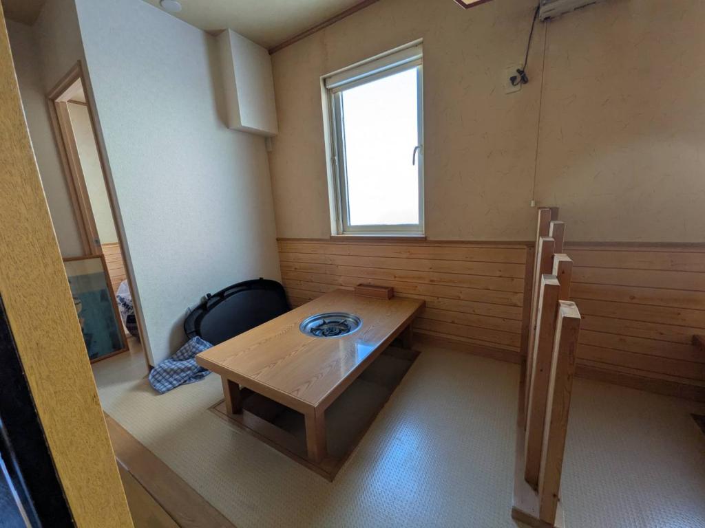 芽室町売店舗兼住宅 内観