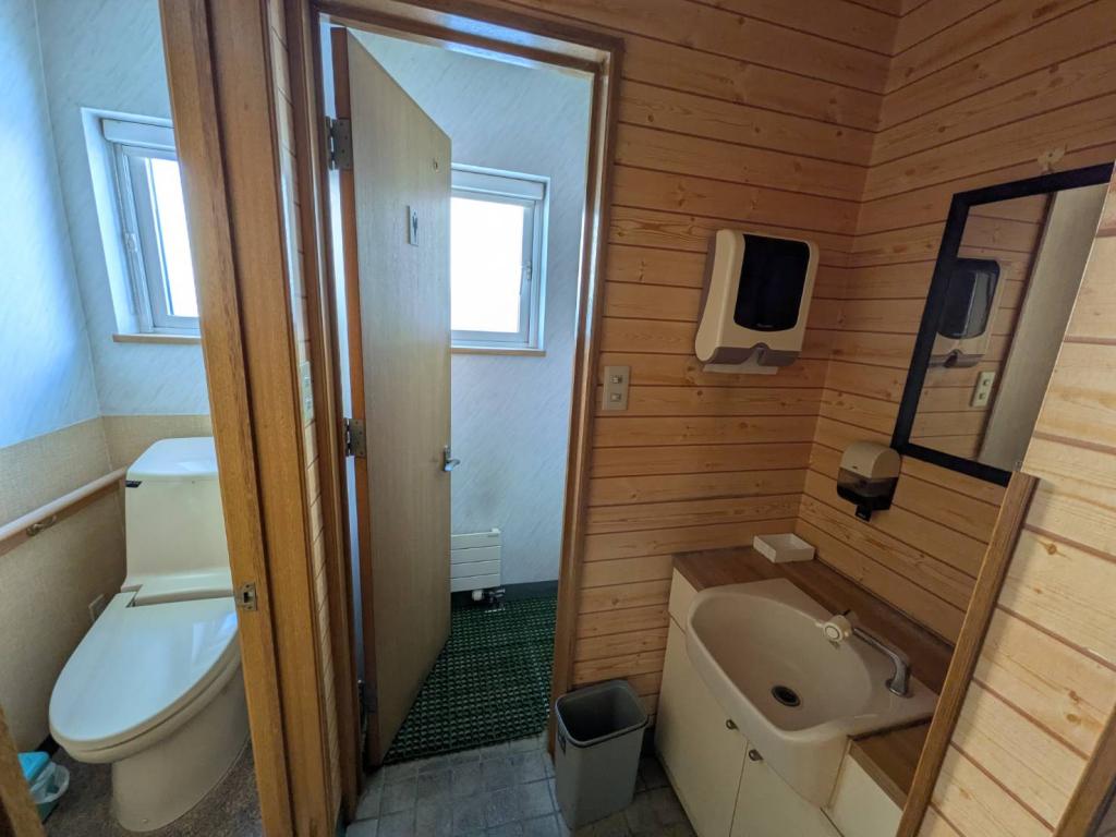 芽室町売店舗兼住宅 内観