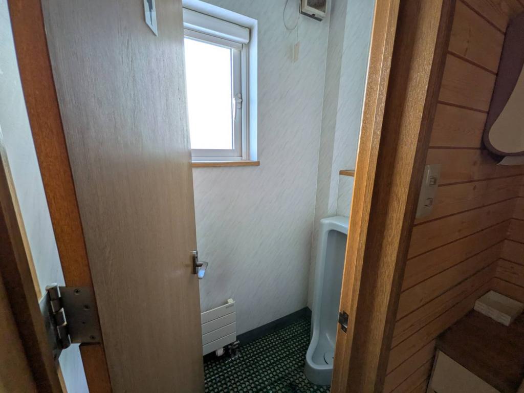 芽室町売店舗兼住宅 内観