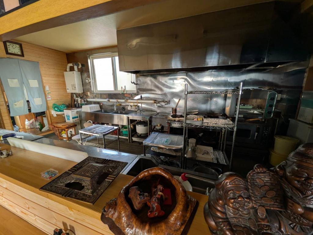 芽室町売店舗兼住宅 内観