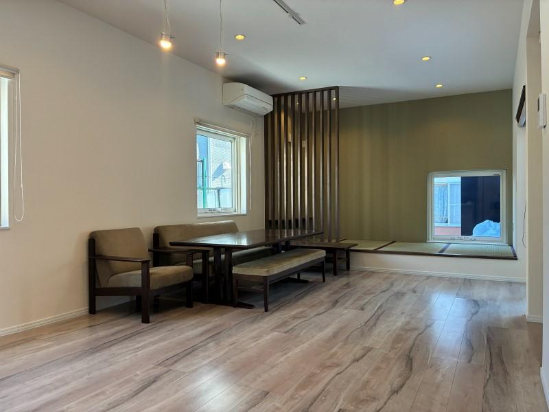 【東7南14】便利な立地のモダンな平屋【小・中学校徒歩10分圏内】  内観