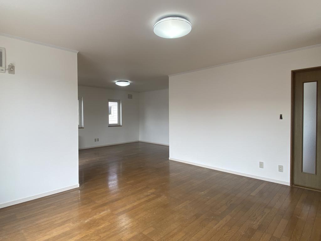 【2世帯にもオススメ】【水回りリフォーム済】音更町 宝来西町南2丁目　中古住宅 内観