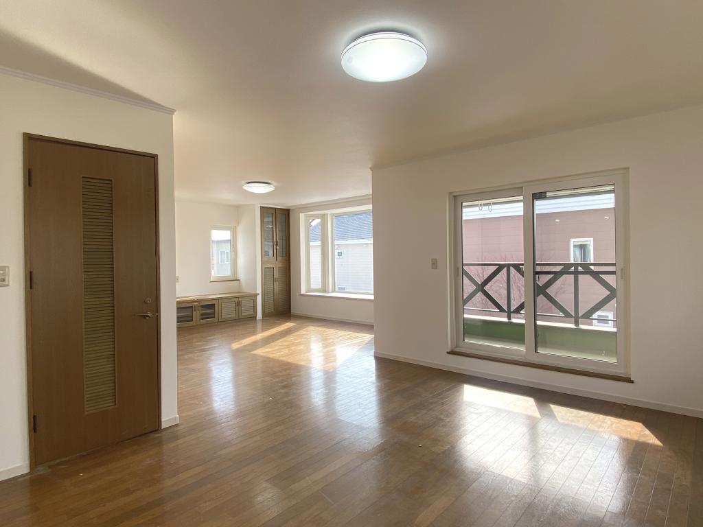 【2世帯にもオススメ】【水回りリフォーム済】音更町 宝来西町南2丁目　中古住宅 内観