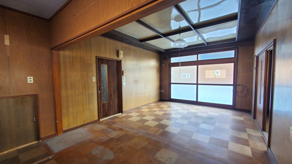 幕別町旭町24-13　売家　※リノベーション向け住宅 内観