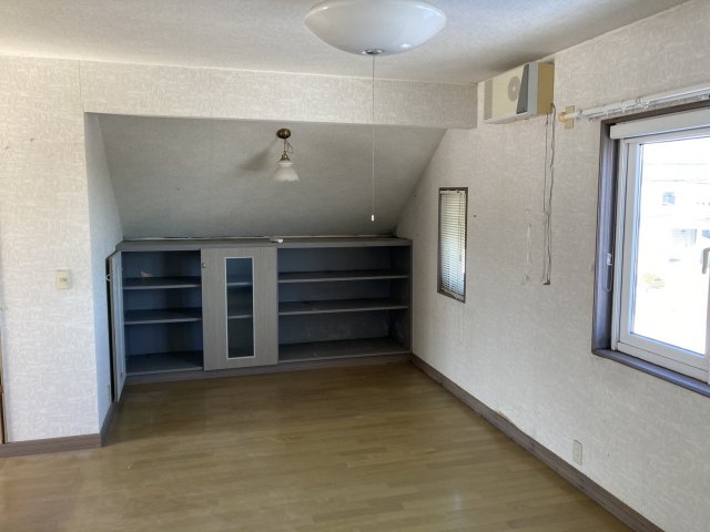 清水町北１条西３丁目【清水町に４ＬＤＫセミ電化中古住宅登場！】   内観