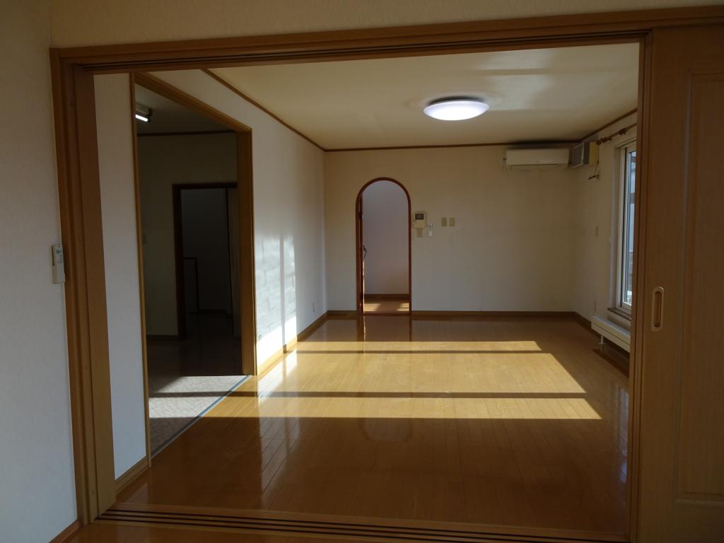 　西9条南29丁目(南付)　中古戸建   内観