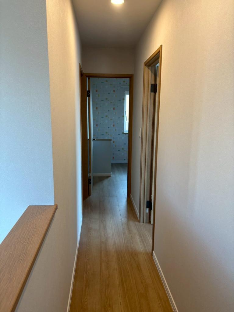 【中古住宅】　帯広市西6条南33丁目　角地　エコジョーズ仕様  内観