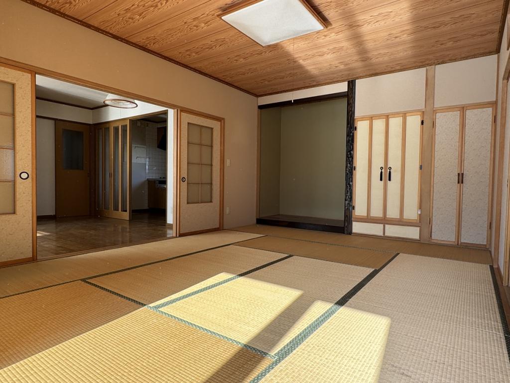 平屋中古住宅　3LDK 内観