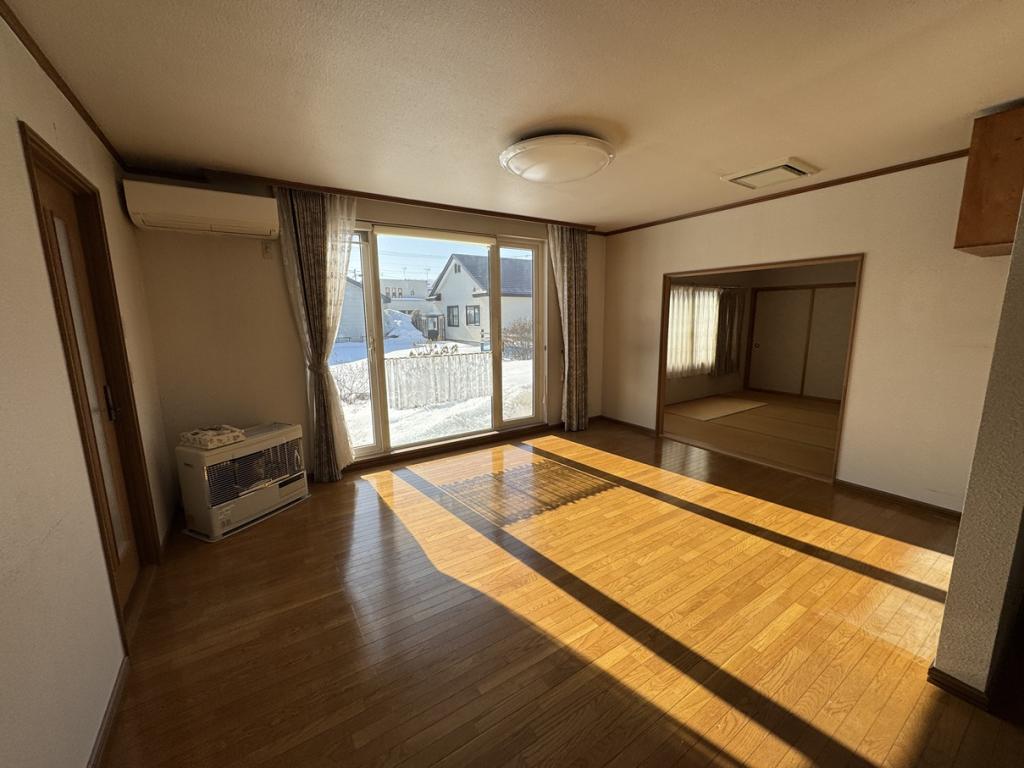 平屋中古住宅　3LDK 内観