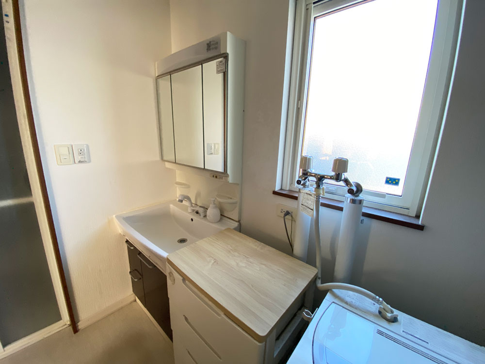 築8年 カーポート付き 3LDK 中古住宅 木野公園下町 内観