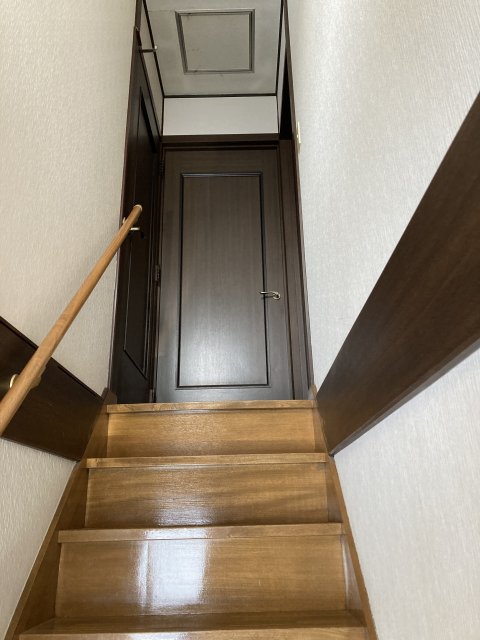 東１３条南４丁目【平成１０年に屋根塗装・外壁サイディング！】 内観