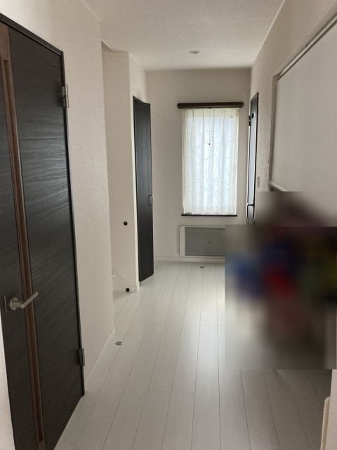 西１８条南３丁目【南西角地！用途多彩な５ＳＬＤＫの美邸！】   内観