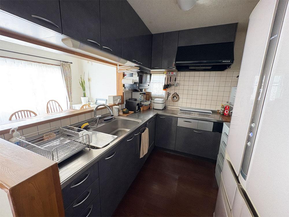 【価格変更】白人小区域　札内青葉町 4SLDK中古住宅 内観