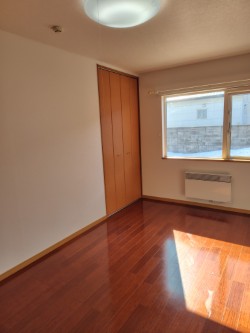 【内外装リフォーム済　中古住宅】幕別町札内新北町64番地7 内観