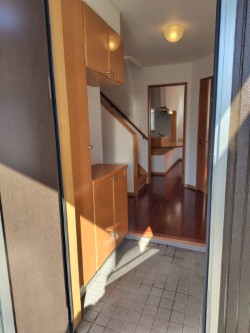 【内外装リフォーム済　中古住宅】幕別町札内新北町64番地7 内観