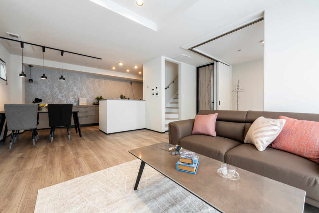 LIZ大空 MODEL 内観