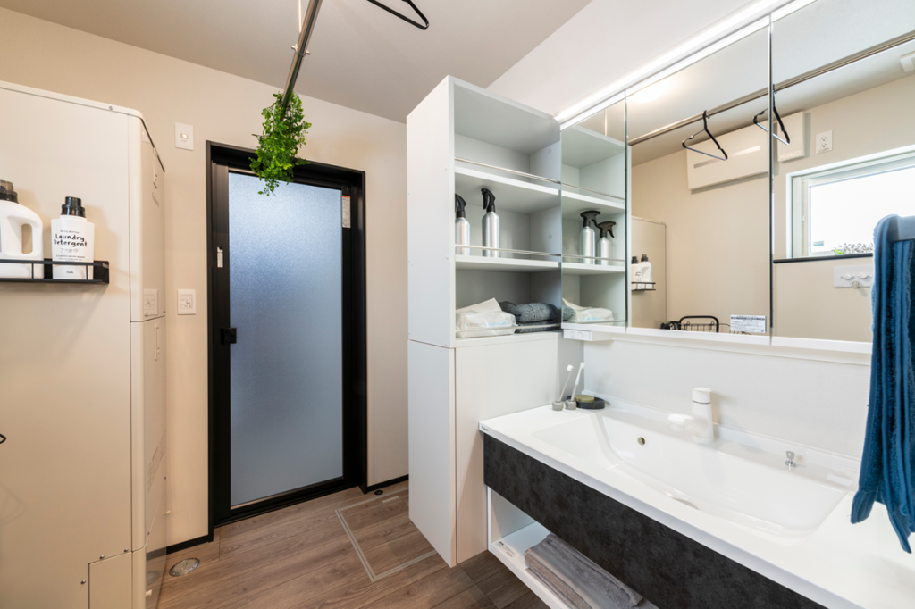 LIZ大空 MODEL 内観