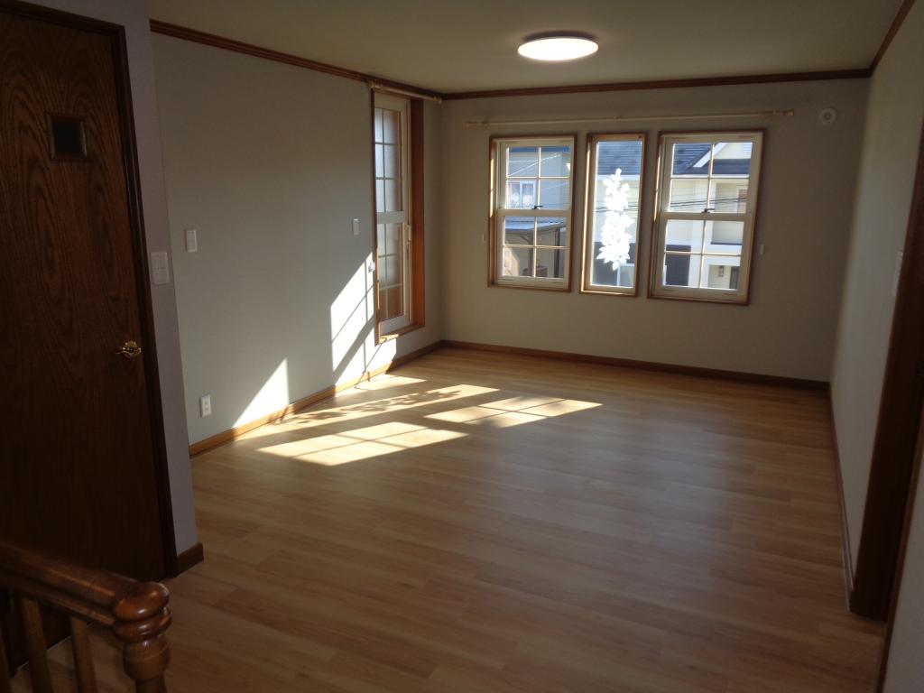 ♪価格改定♪ 札内青葉町　南道路付のリフォーム済住宅 内観