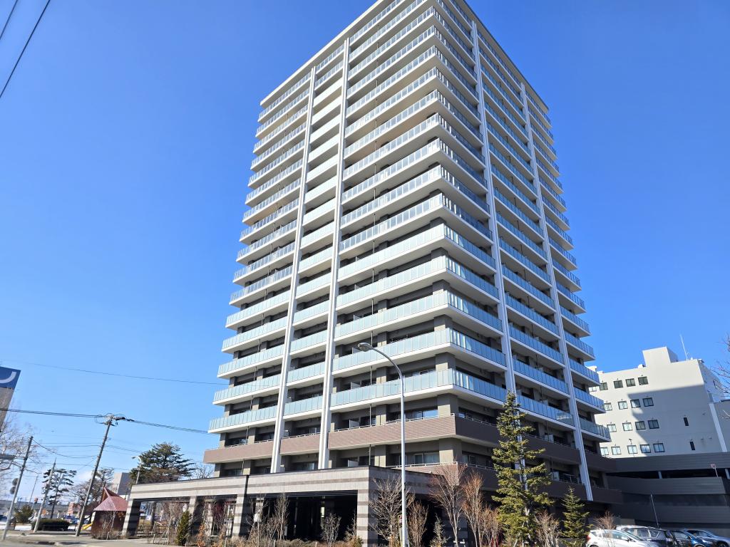 The TOWER OBIHIRO 外観