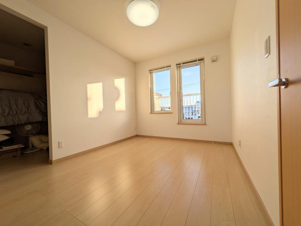 西１３条南１７丁目　中古戸建 内観