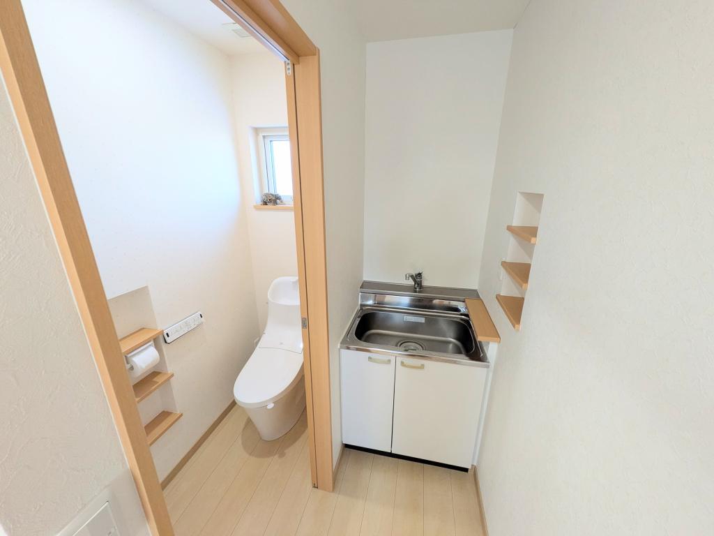 西１３条南１７丁目　中古戸建 内観