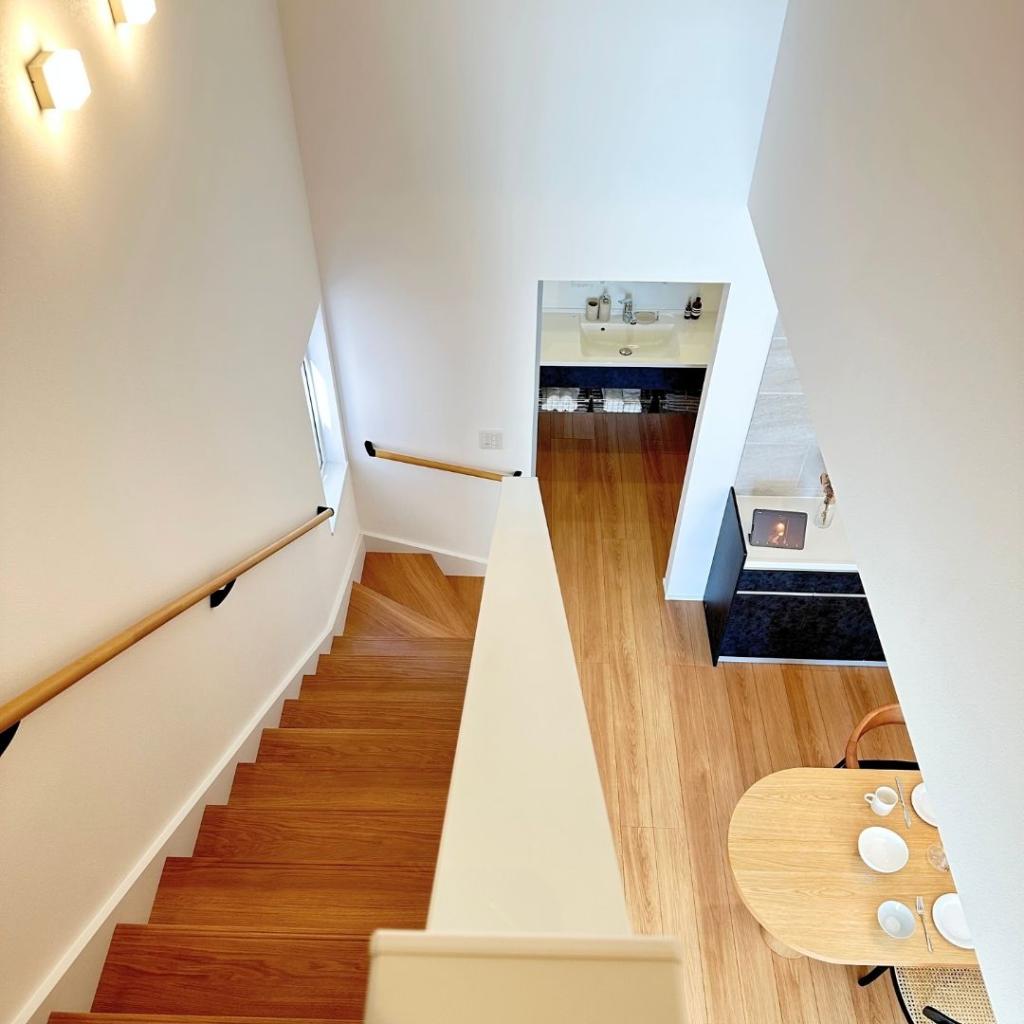 　【fill.】　西18条南2丁目 内観