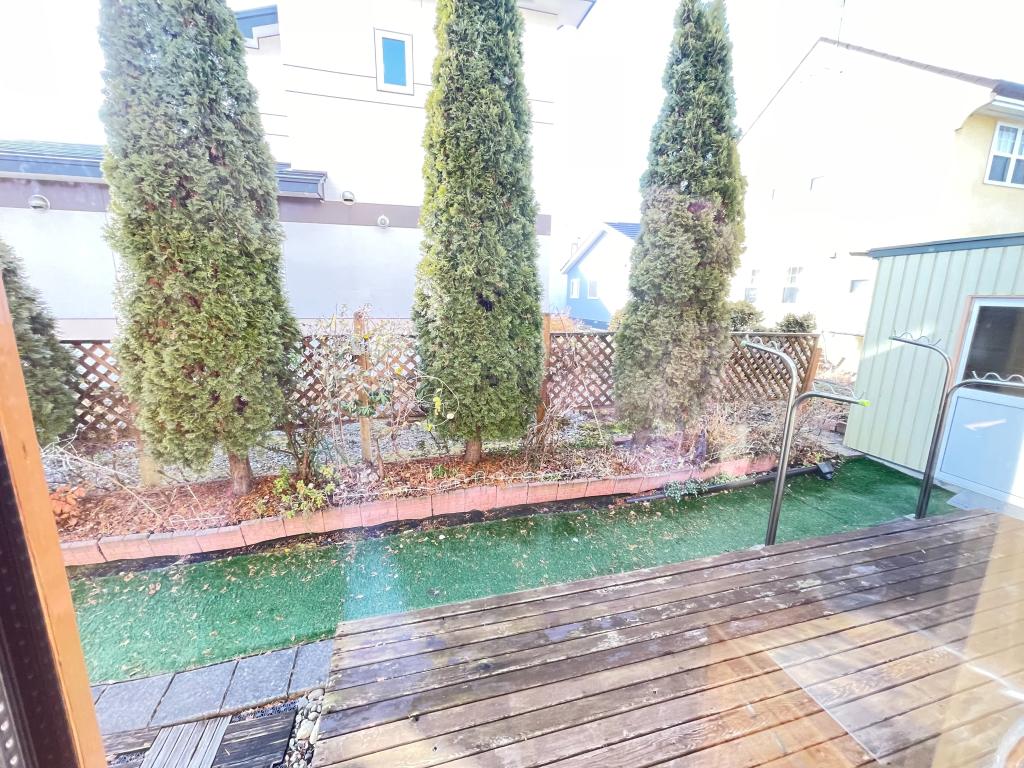 　※価格変更【2世帯住宅】　中札内村  内観