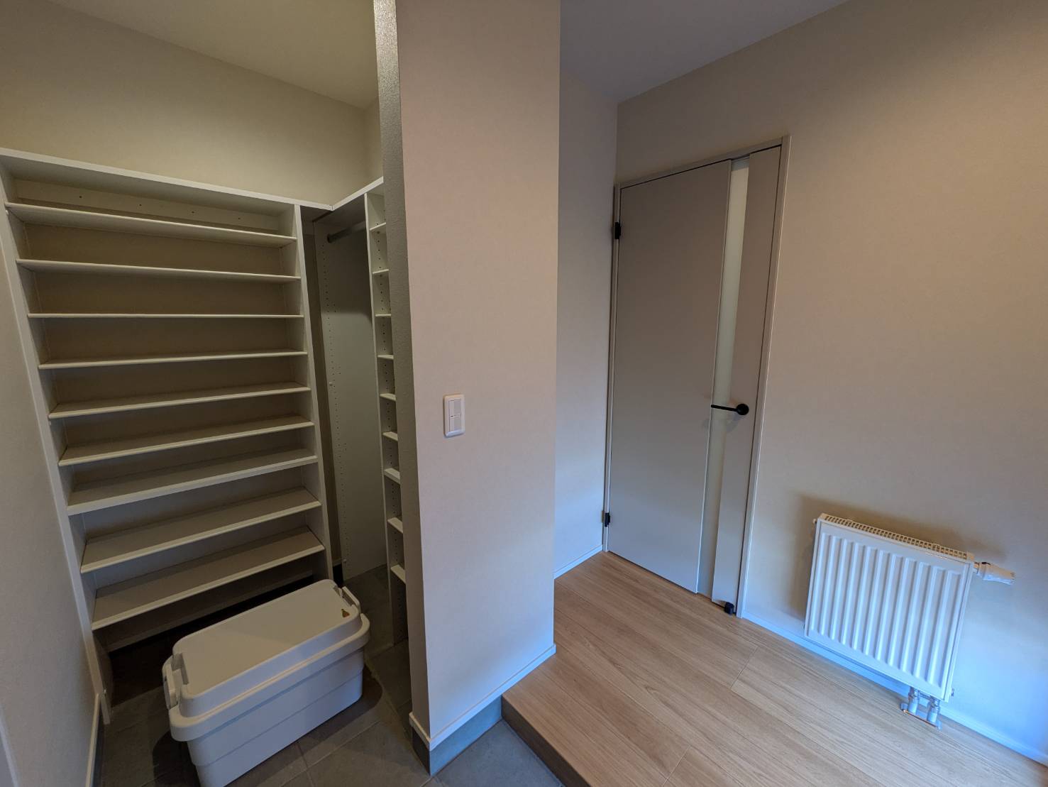  ♪南道路♪西１８南２＿新築住宅 内観