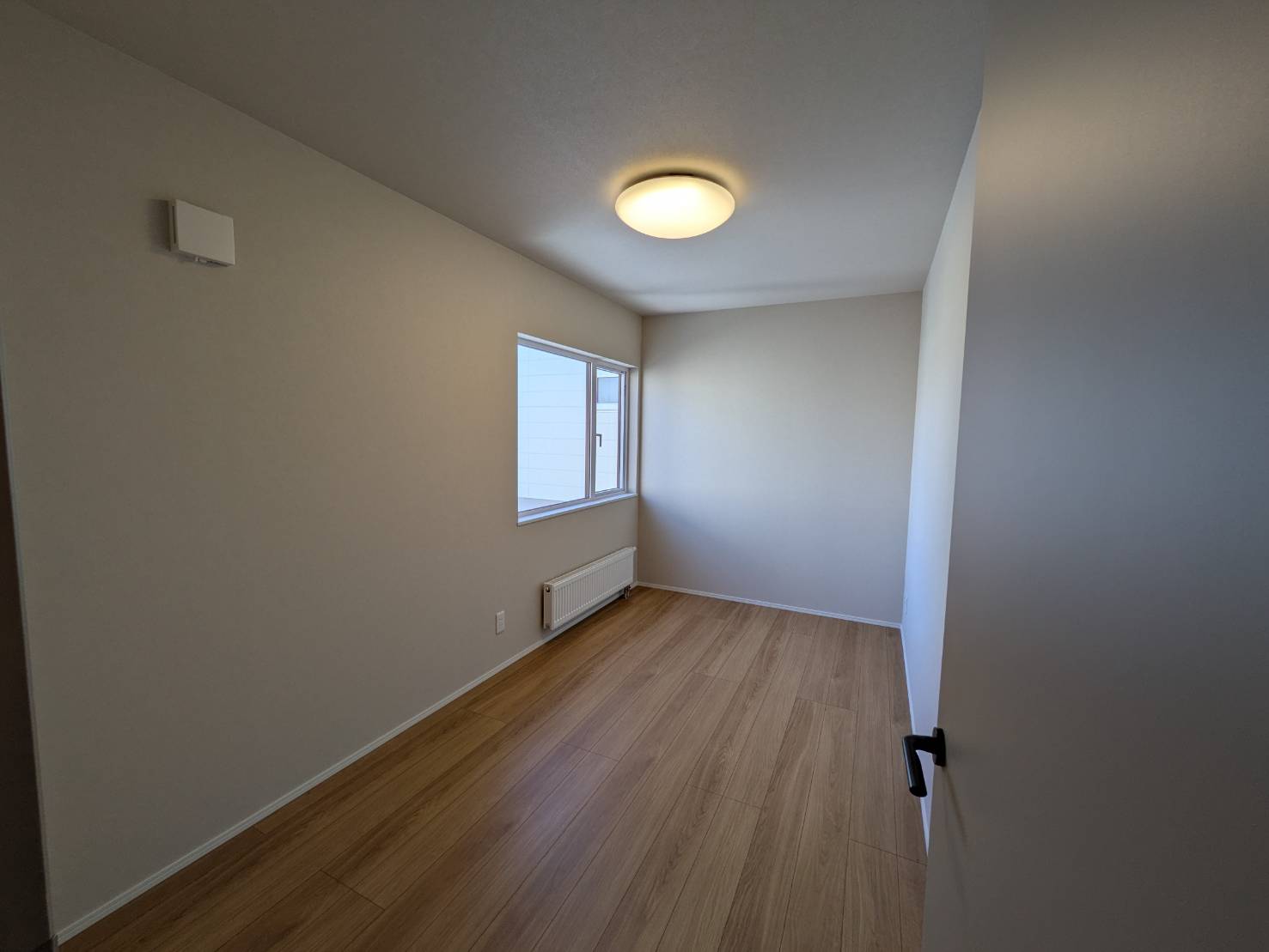  ♪南道路♪西１８南２＿新築住宅 内観