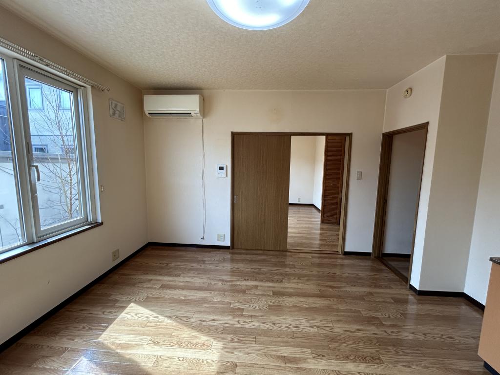 プリオールK・I（ケイアイ） 内観