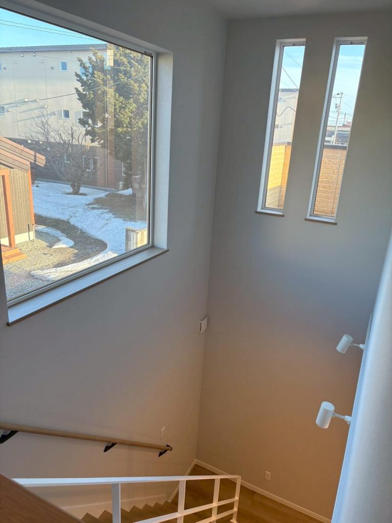 【中古住宅】　帯広市西6条南33丁目　築浅物件　角地　エコジョーズ仕様   内観