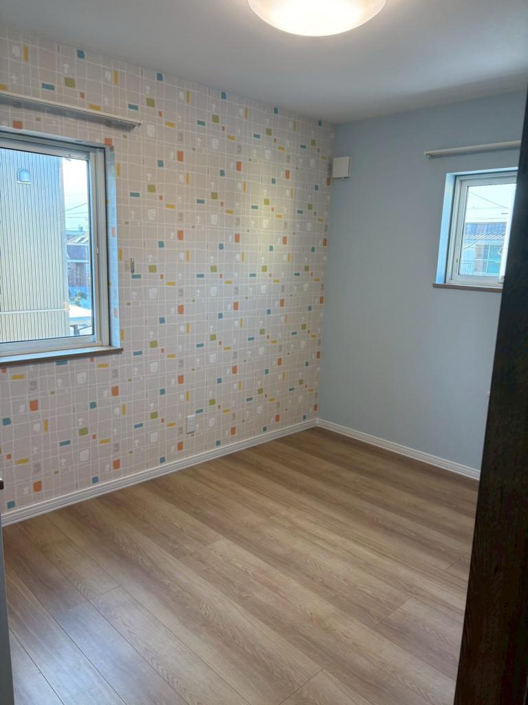 【中古住宅】　帯広市西6条南33丁目　築浅物件　角地　エコジョーズ仕様   内観