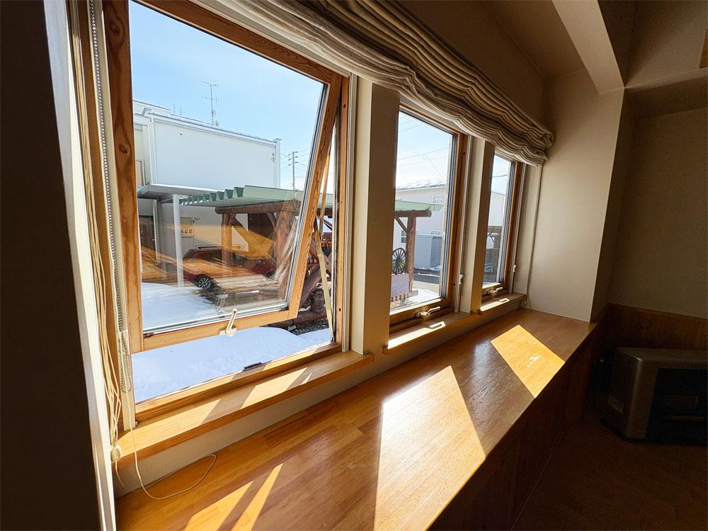 アメリカンカントリースタイル　4SLDK 中古住宅　すずらん台仲町1丁目 内観