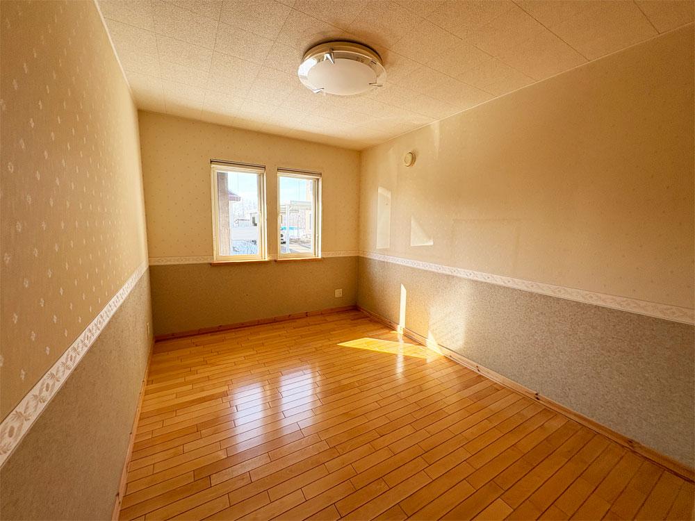 アメリカンカントリースタイル　4SLDK 中古住宅　すずらん台仲町1丁目 内観